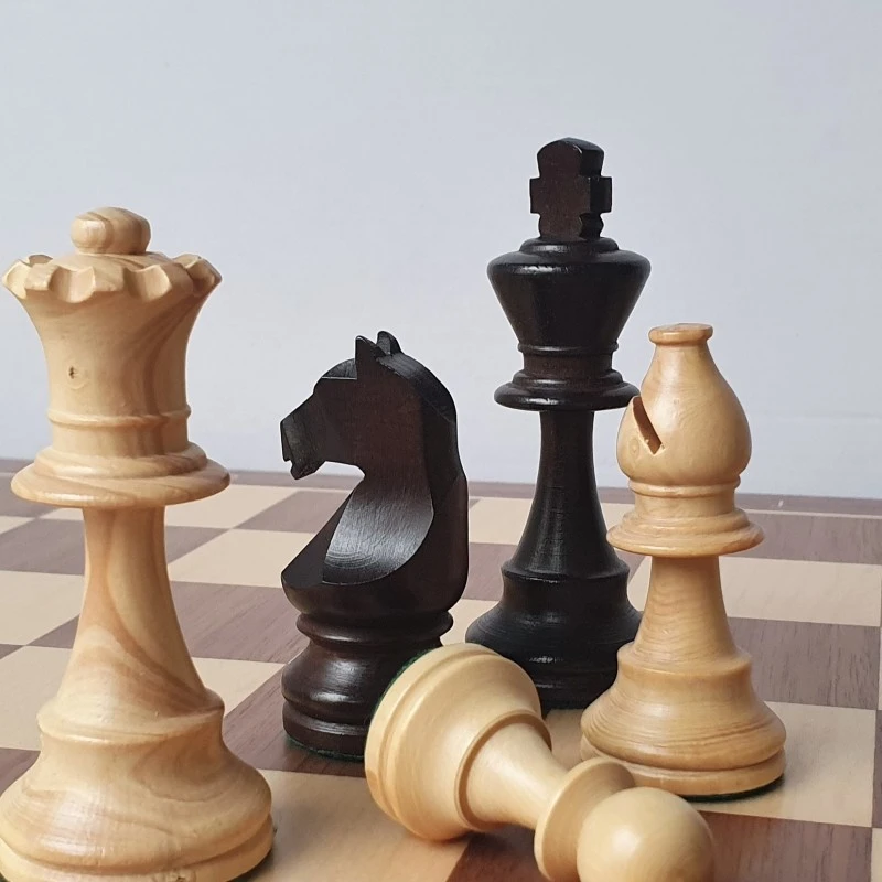 Pièces D'Echecs Staunton Classique Francais PFTaille 5 4 Pièces D'Echecs Staunton Classique Francais PFTaille 5 – Image 2