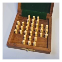 Solitaire En Bois à Picots